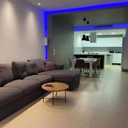 Apartment St Julians With Pool