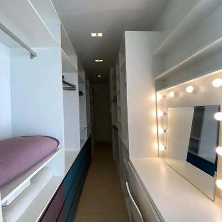 St Julians With Pool Apartment