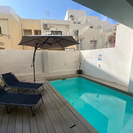 Apartment St Julians With Pool