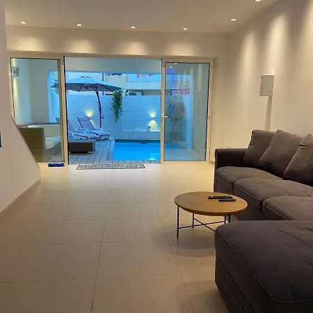 St Julians With Pool Apartment *