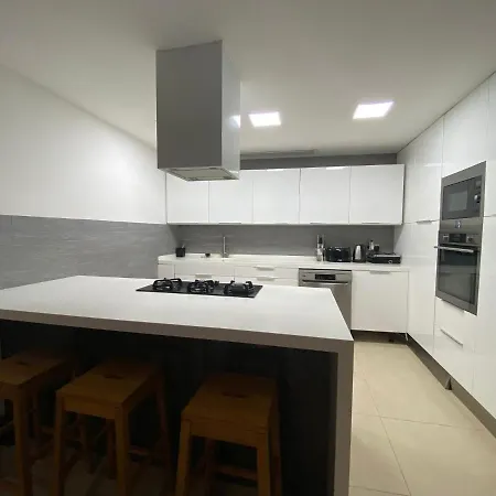 St Julians With Pool