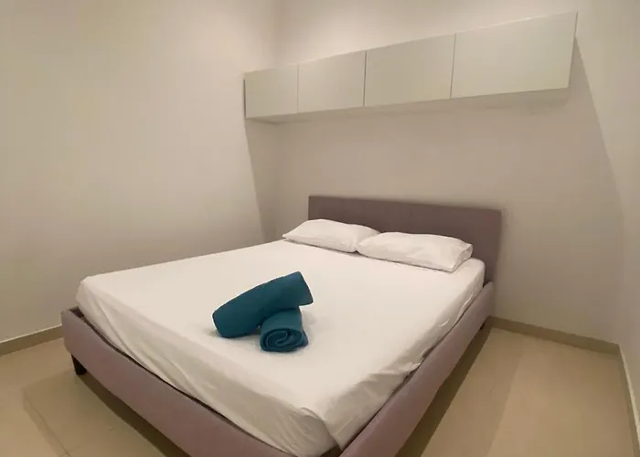 Apartment St Julians With Pool