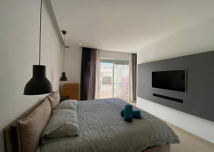 St Julians With Pool Saint Julian's