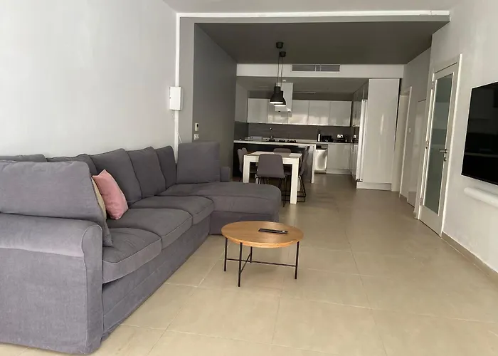 Apartment St Julians With Pool *