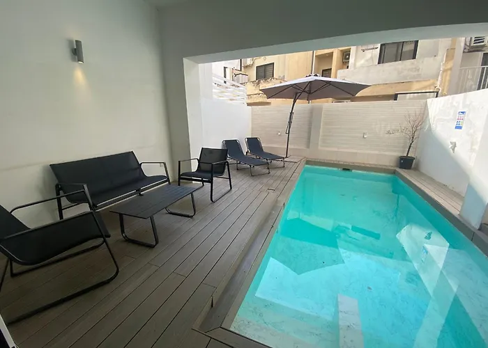 Апартаменты St Julians With Pool *